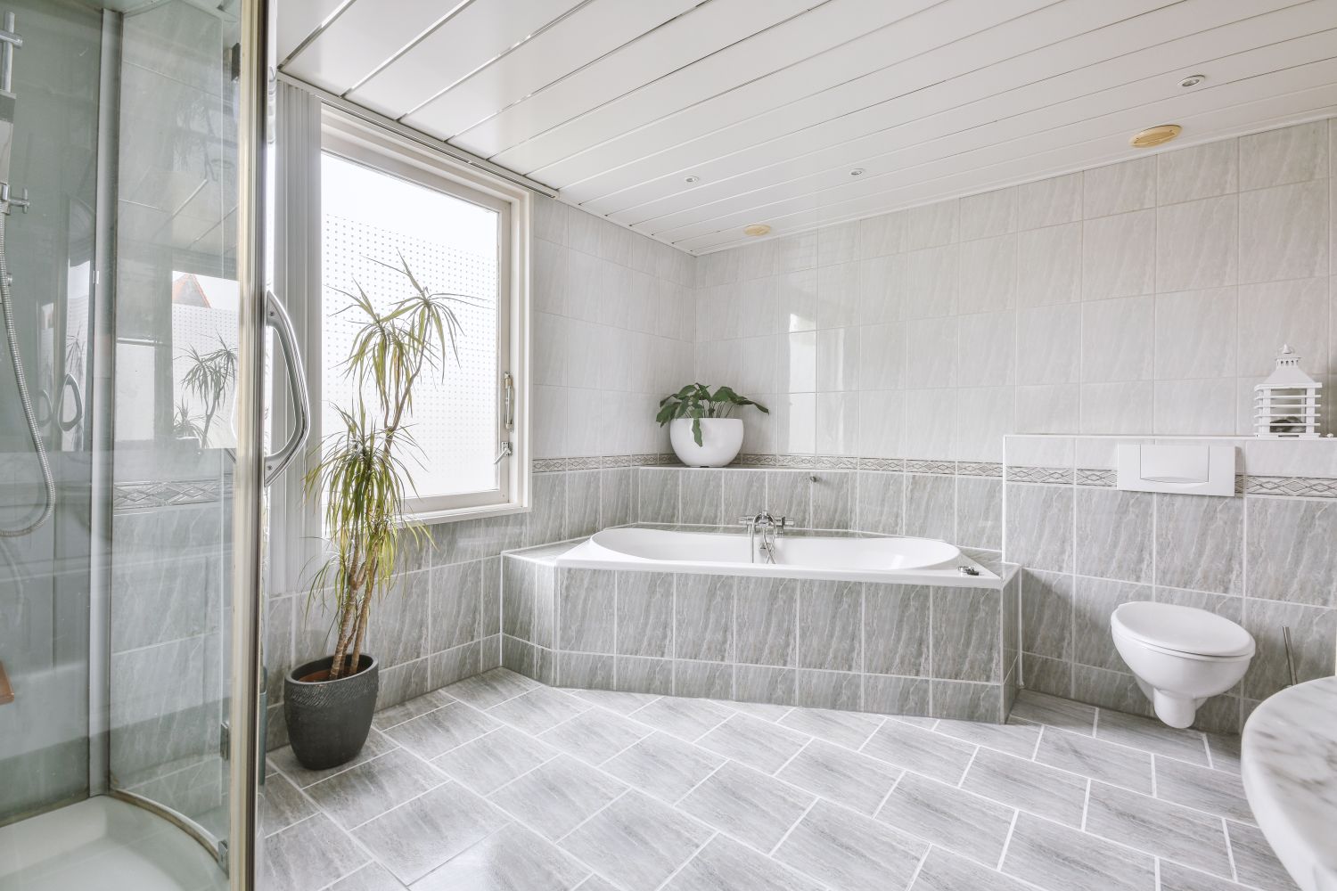 Tips for Choosing Bathroom Floor Tiles
